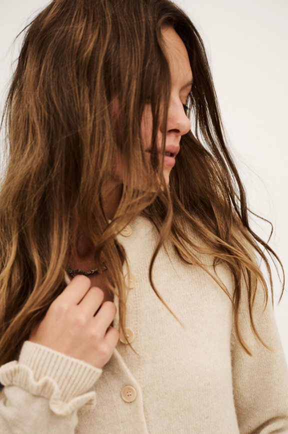 Karante Cardigan. Beige