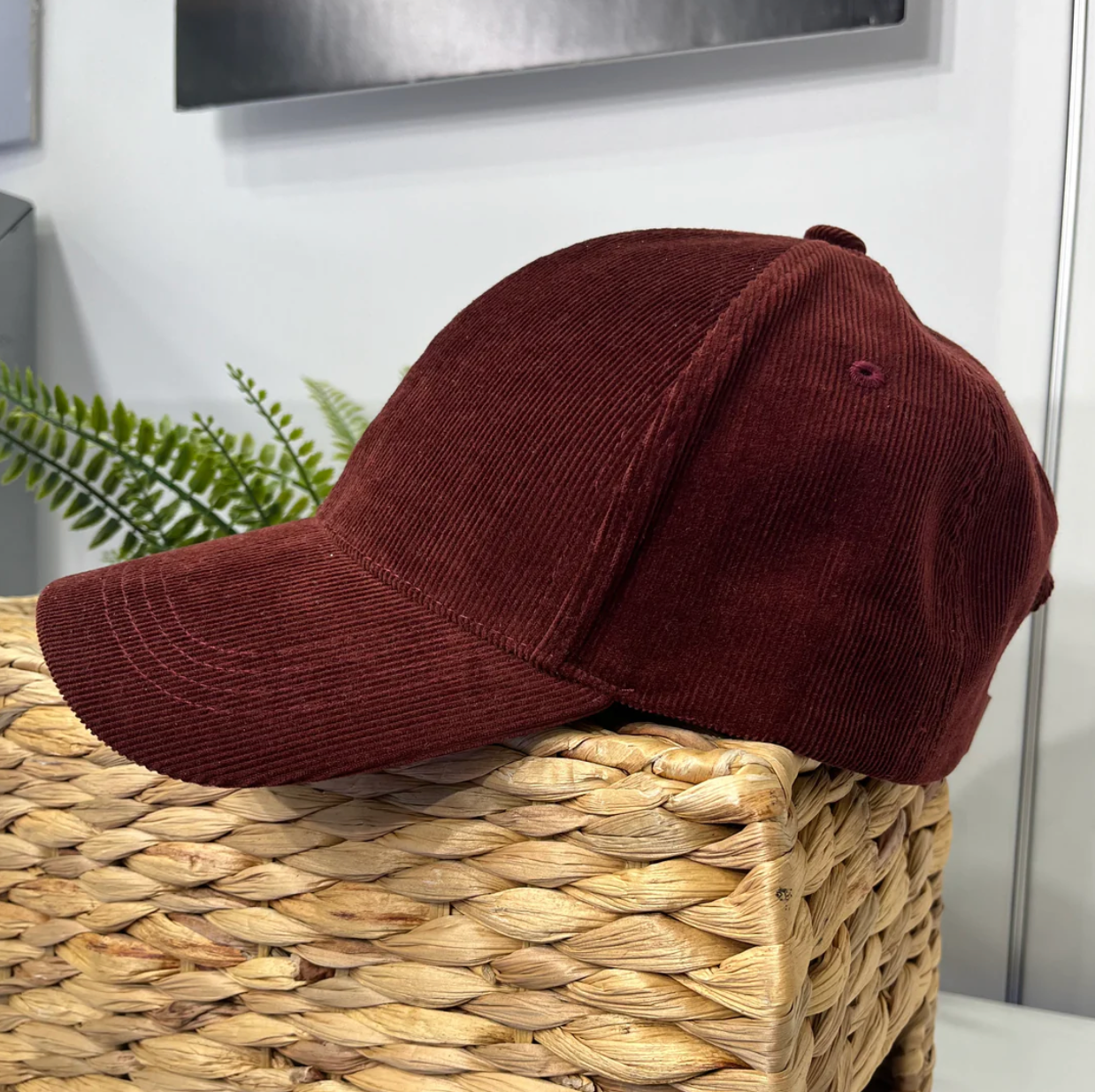 Classic Cap Corduroy in Bordeaux
