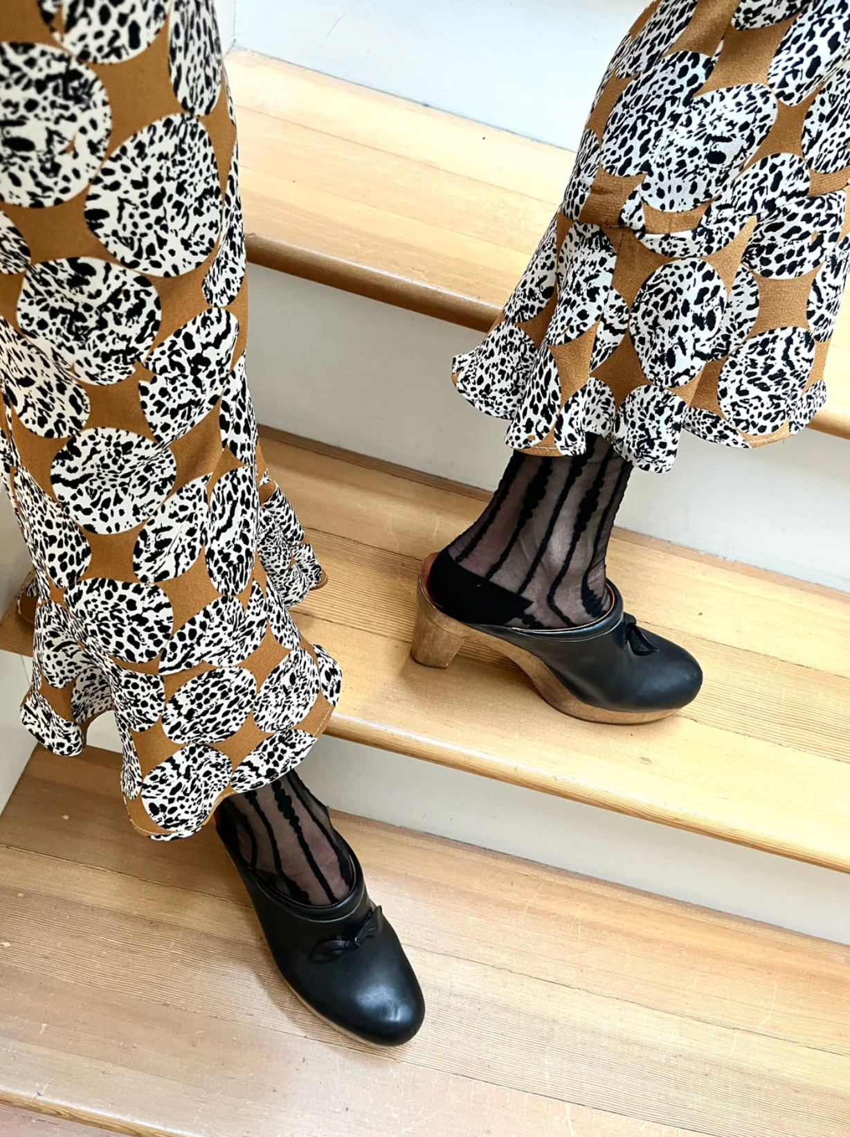Sheer Bubbles Socks in Black