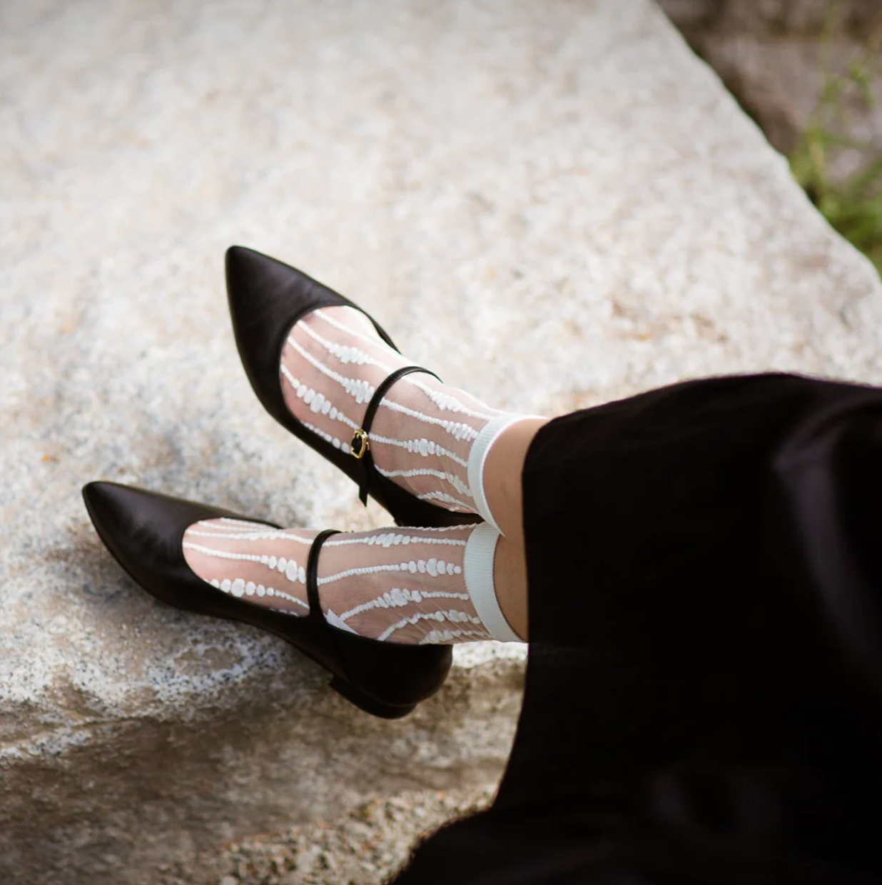 Sheer Bubbles Socks in Ivory