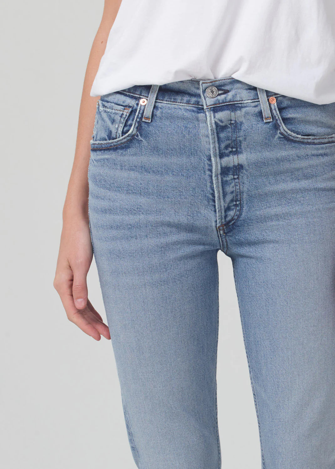 Charlotte High Rise Crop Straight in Dalia