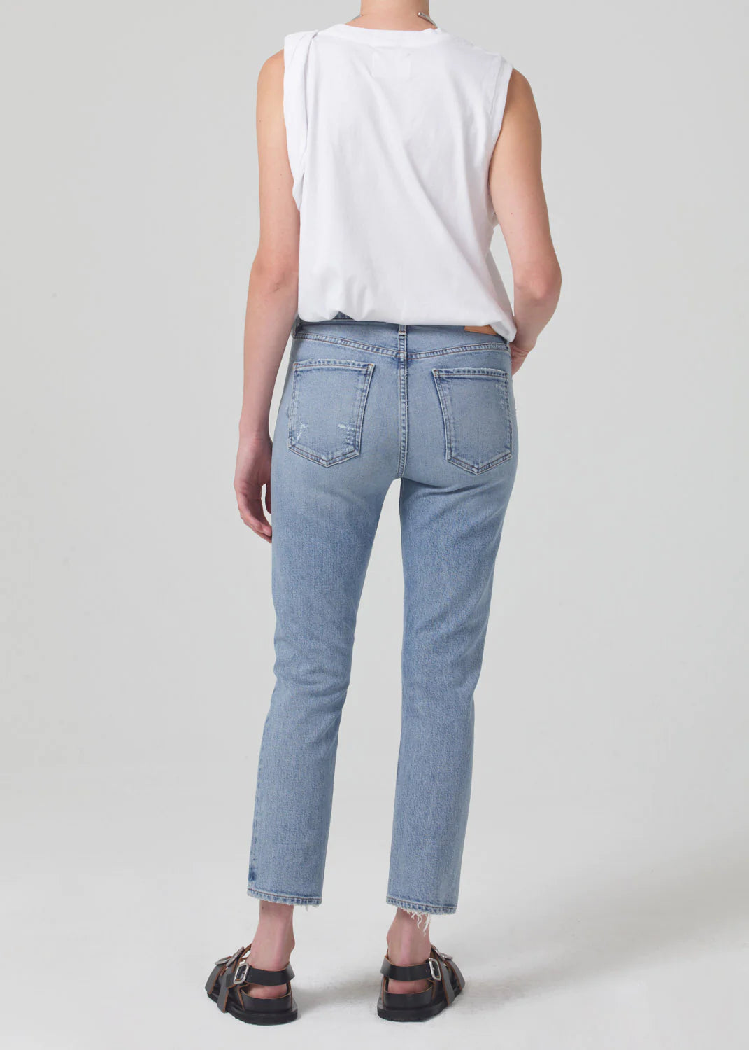 Charlotte High Rise Crop Straight in Dalia