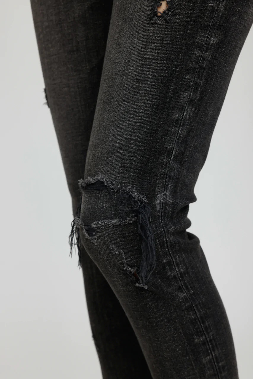 MV Lenwood Skinny in Black