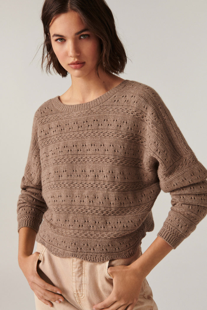 Harold Cardigan. Beige