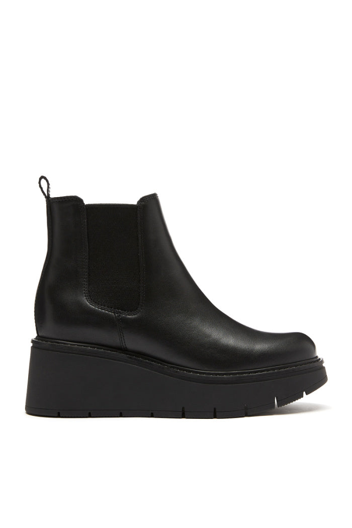 Grant Leather Boot in Black