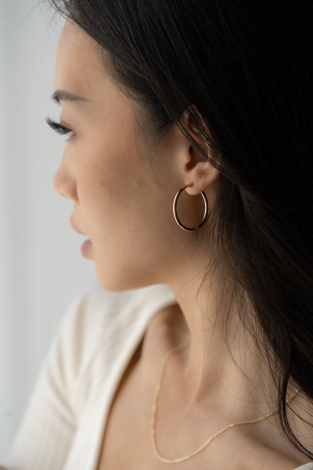 Noa Medium Hoops | 10k Gold