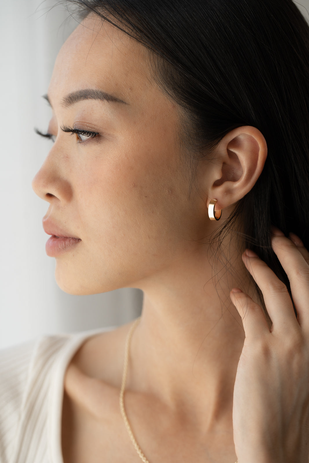 Ingrid Hoops | 10k Gold