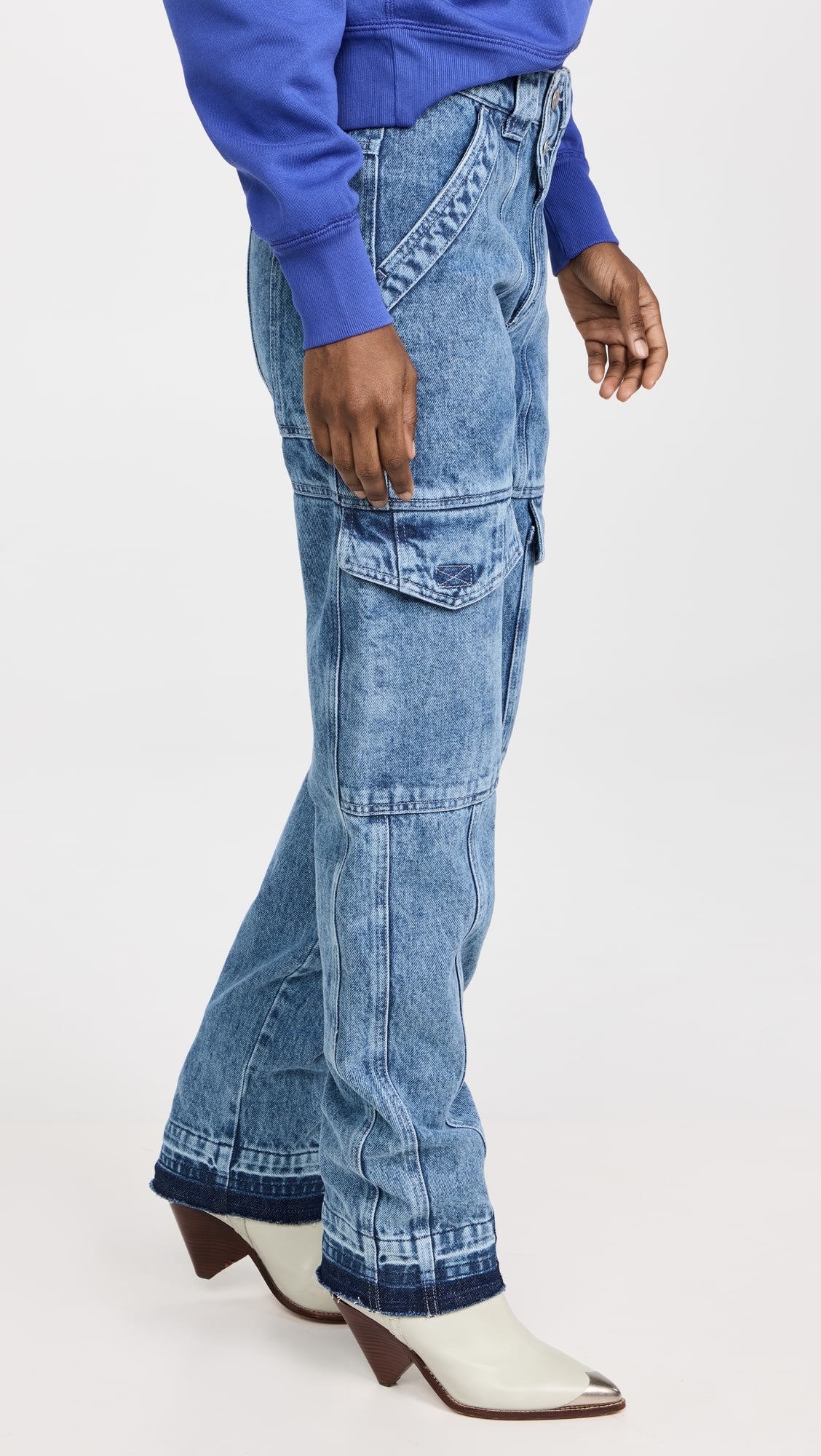 Vayoneo Pants in Light Blue