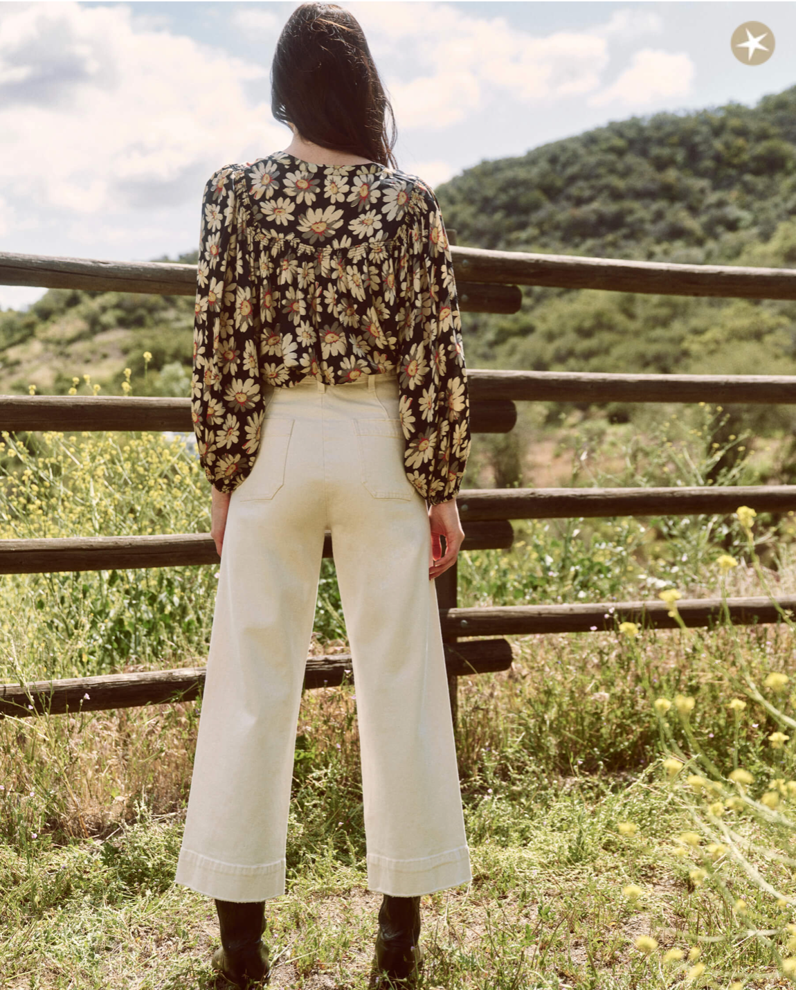 The Tale Top. Frosted Winter Floral