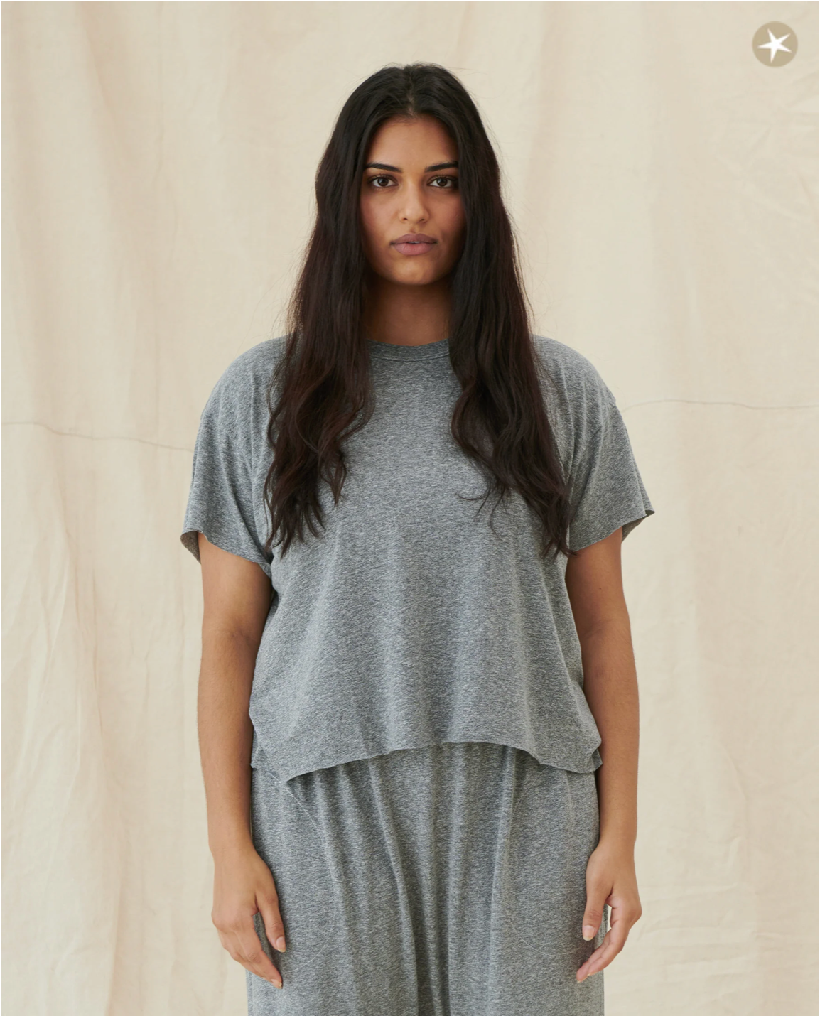 The Crop Tee. Heather Grey