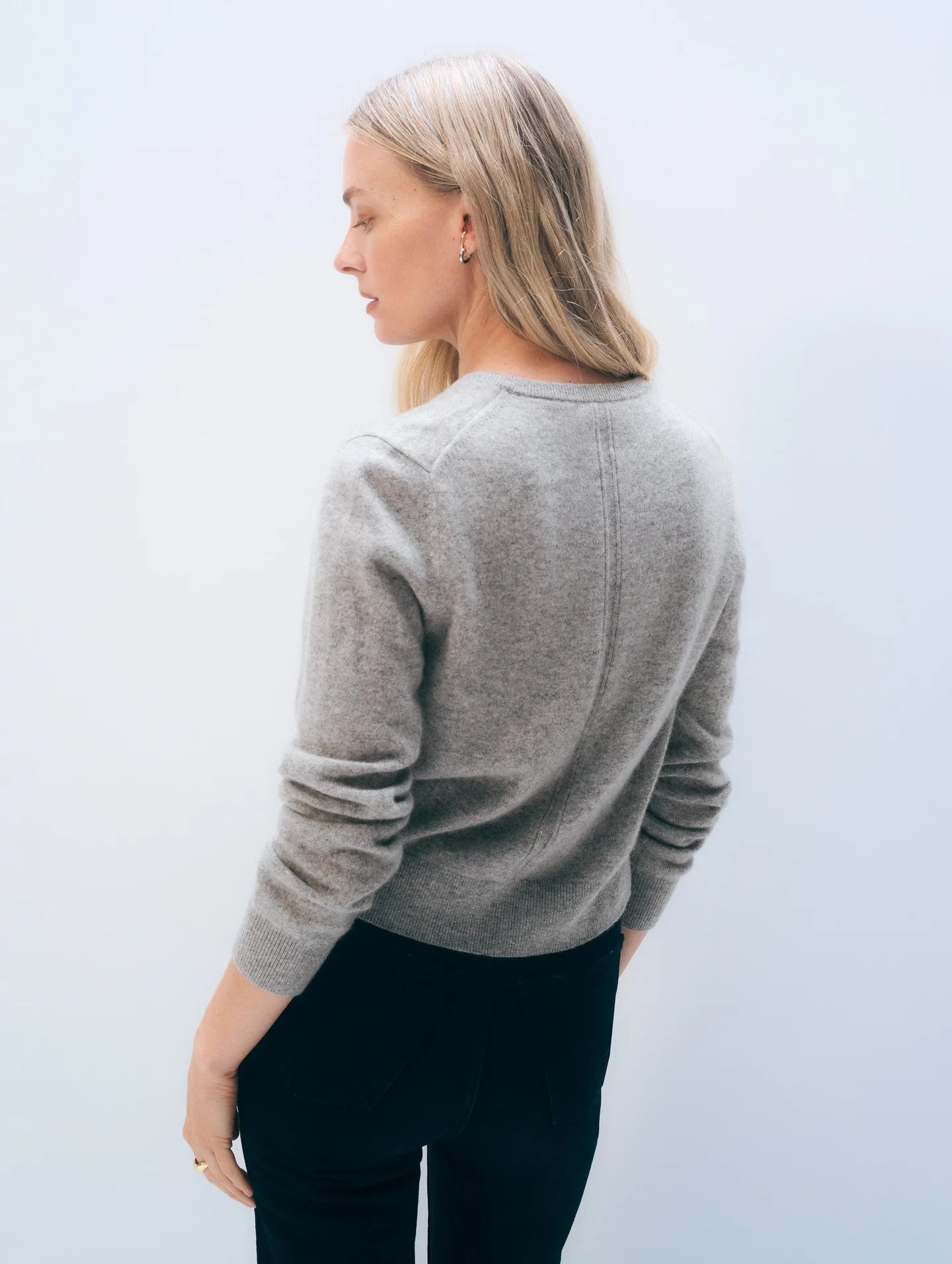 Cashmere Crewneck Cardigan in Coffee Bean