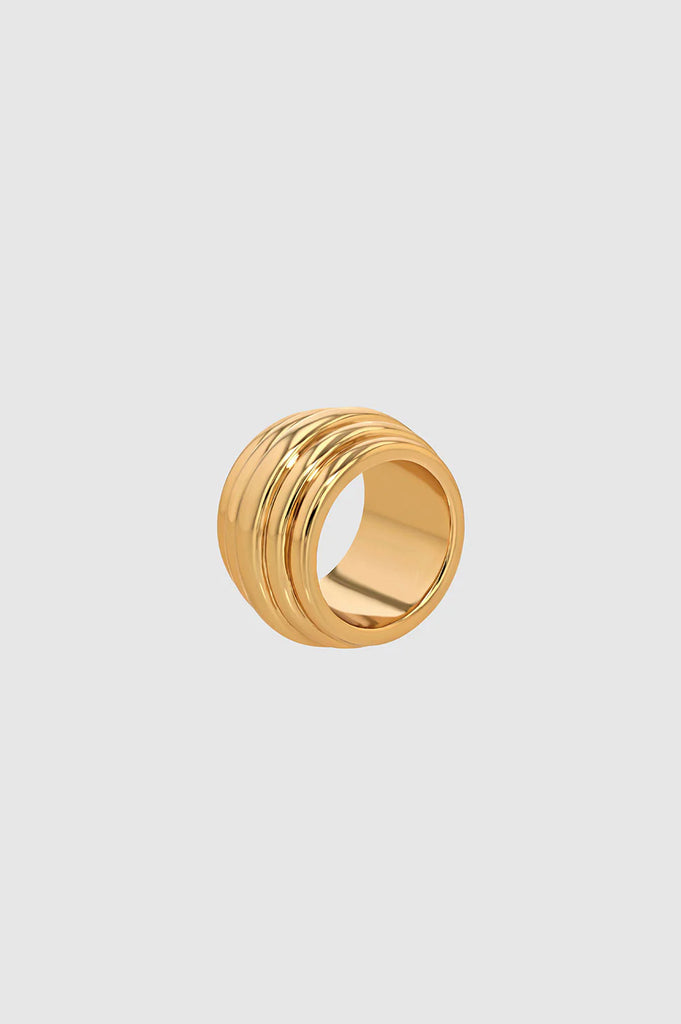 Chunky Ribbed Ring in Gold