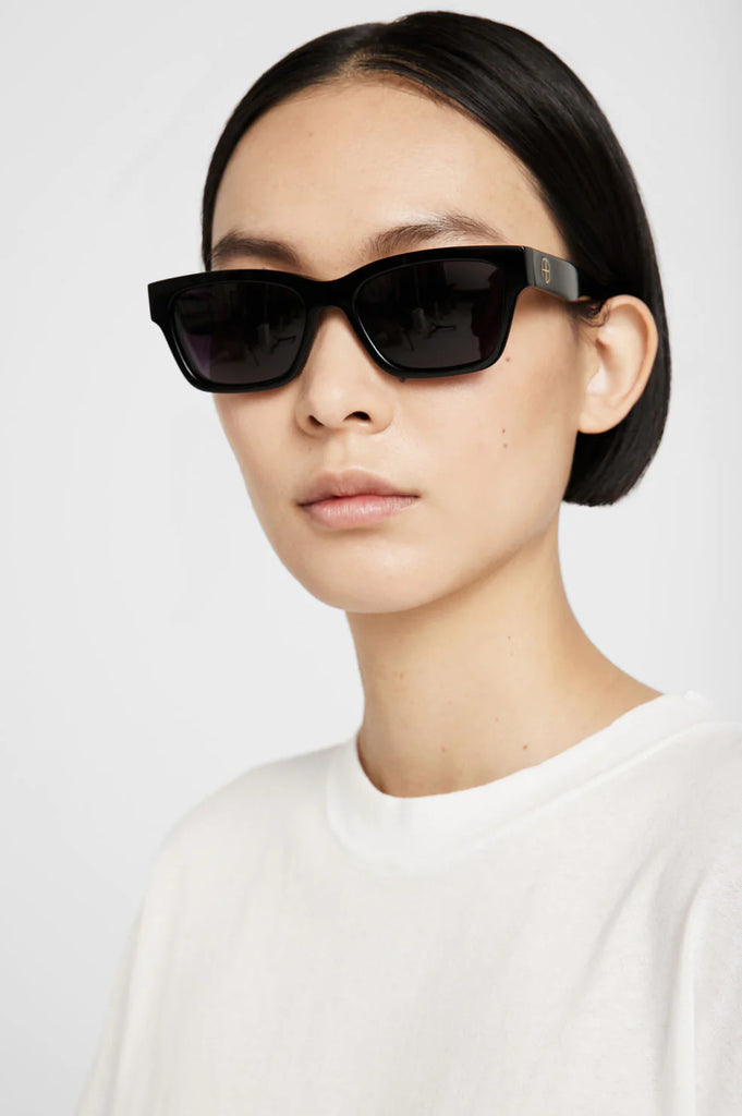 Daria Sunglasses in Black