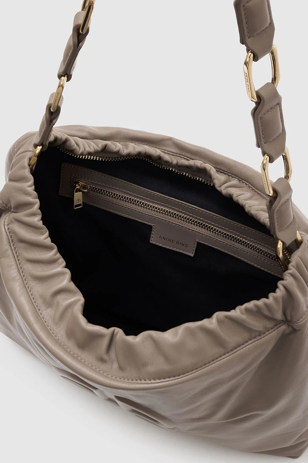 Kate Shoulder Bag in Taupe