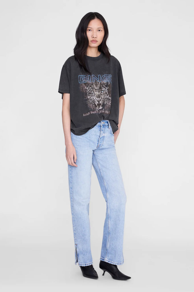 Cade Tee Leo Muse in Washed Black