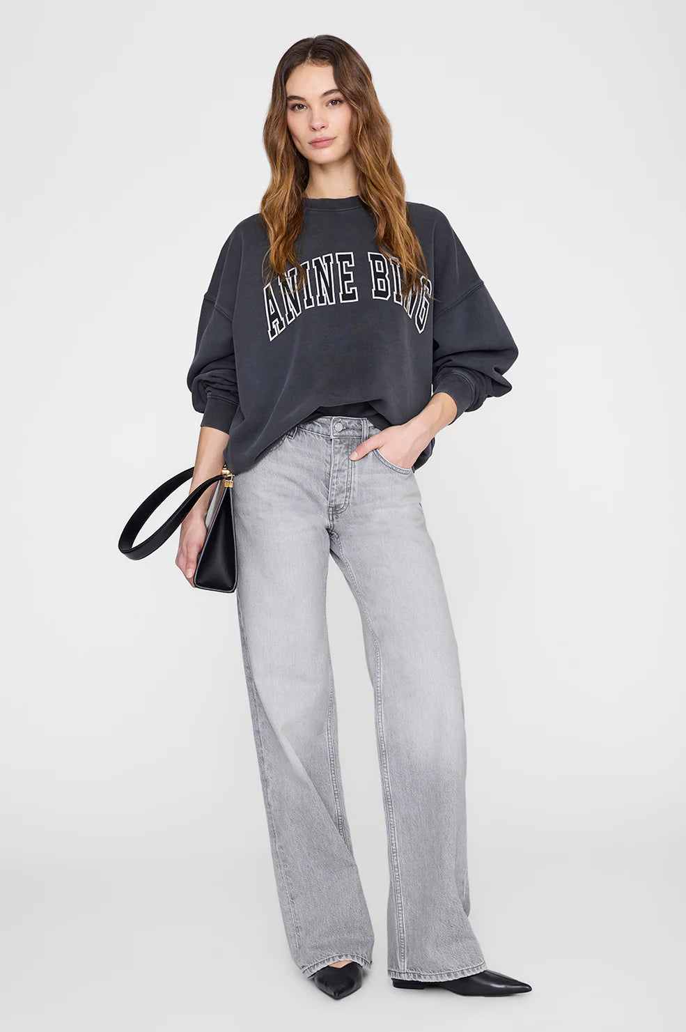 Miles Sweatshirt New Classic in Washed Black
