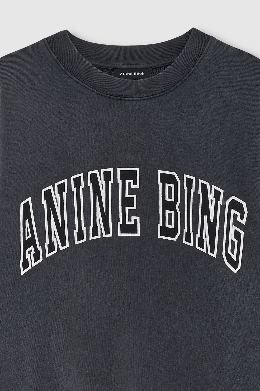 Miles Sweatshirt New Classic in Washed Black