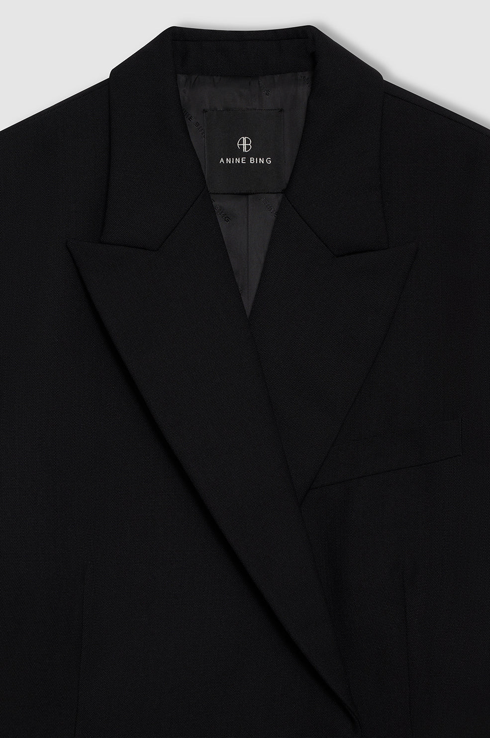 Aretha Blazer in Black