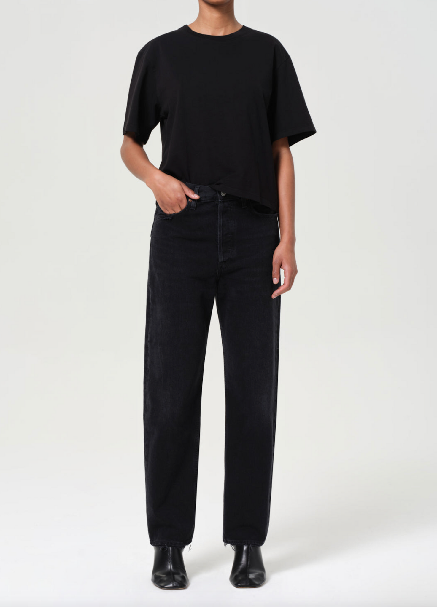 90's Mid Rise Straight in Tar