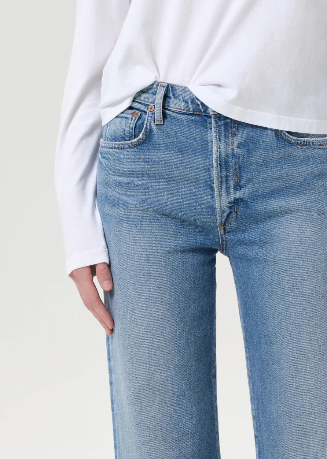 Harper Straight Jean (Stretch) in Forum