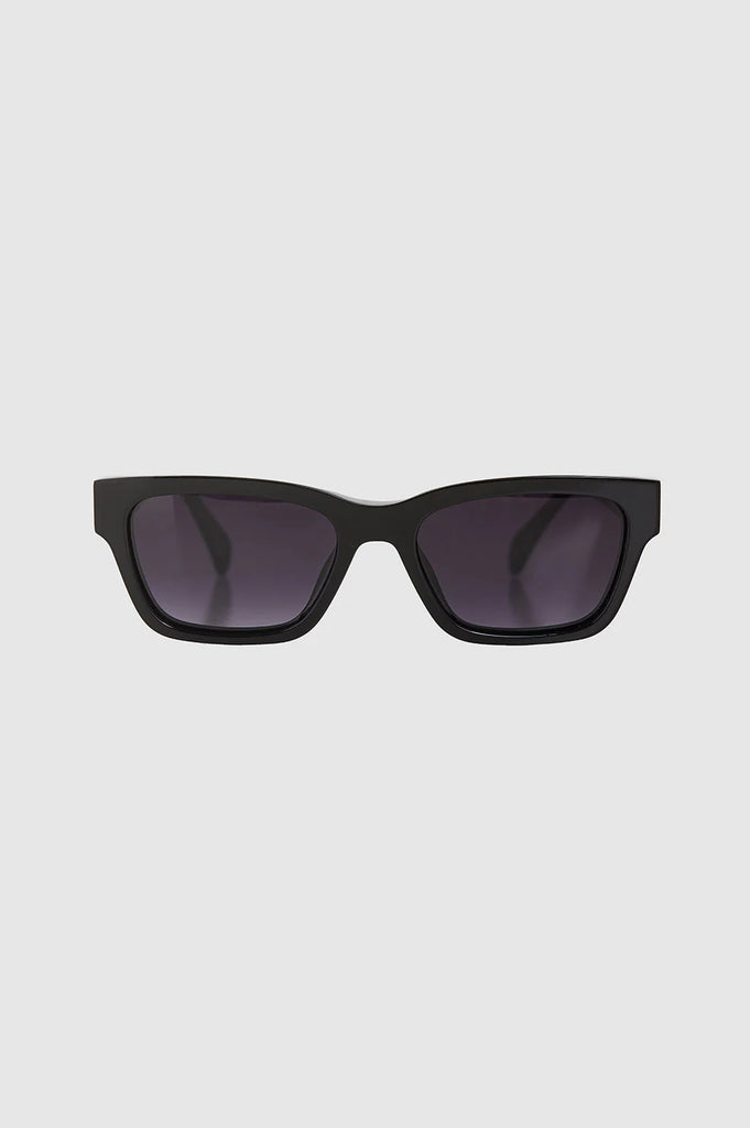 Daria Sunglasses in Black