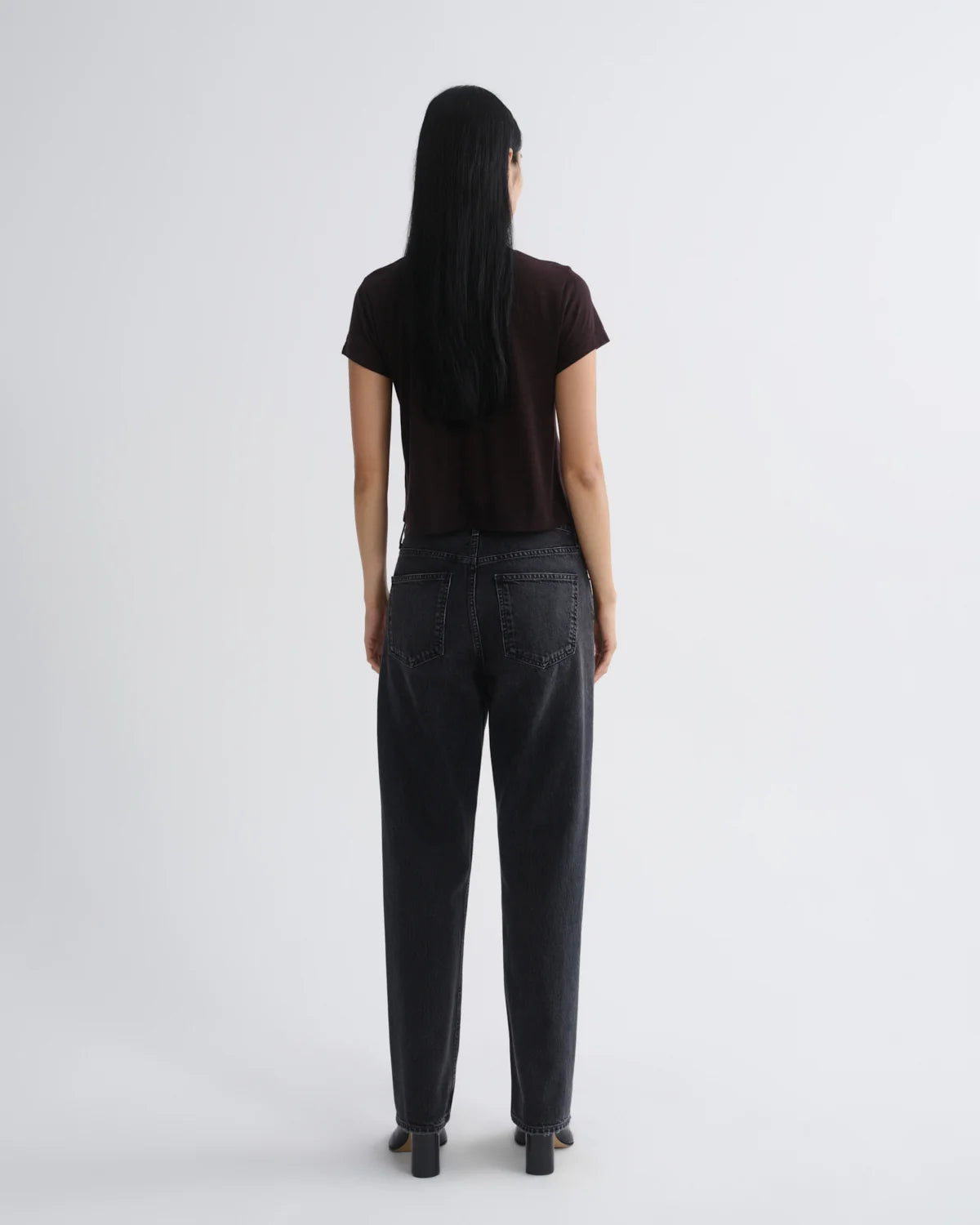 90's Mid Rise Straight 32" in Translation