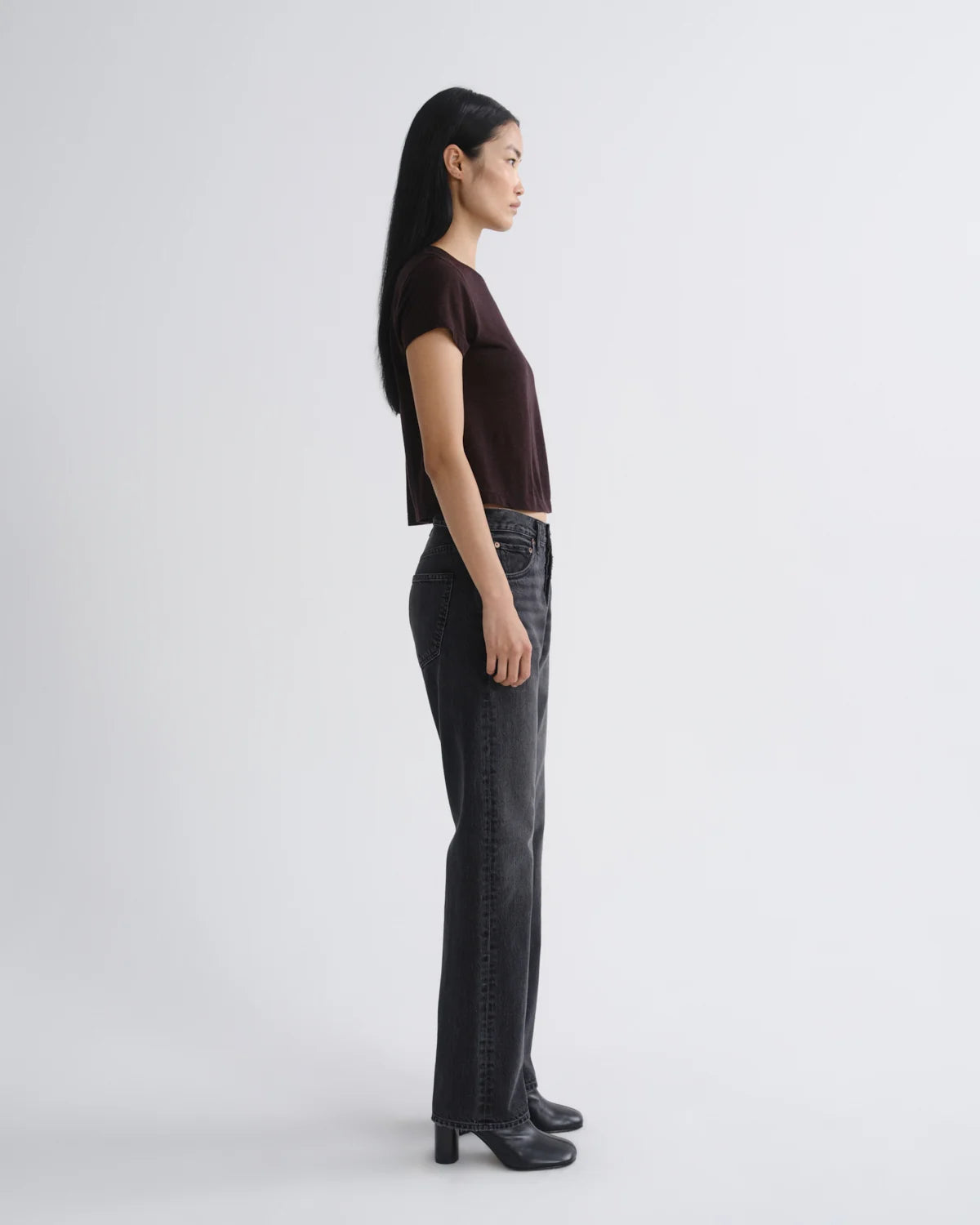 90's Mid Rise Straight 32" in Translation