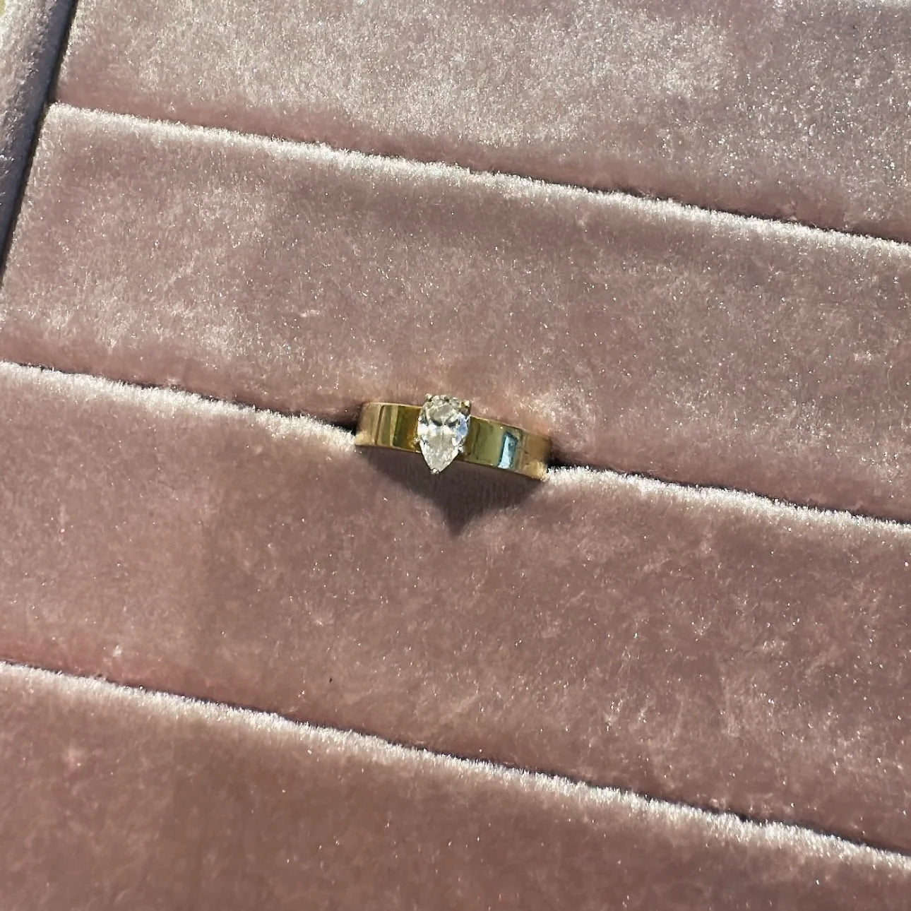 Pear Pinky Ring in Gold