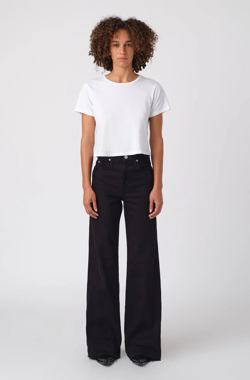 Frida in Black Oak