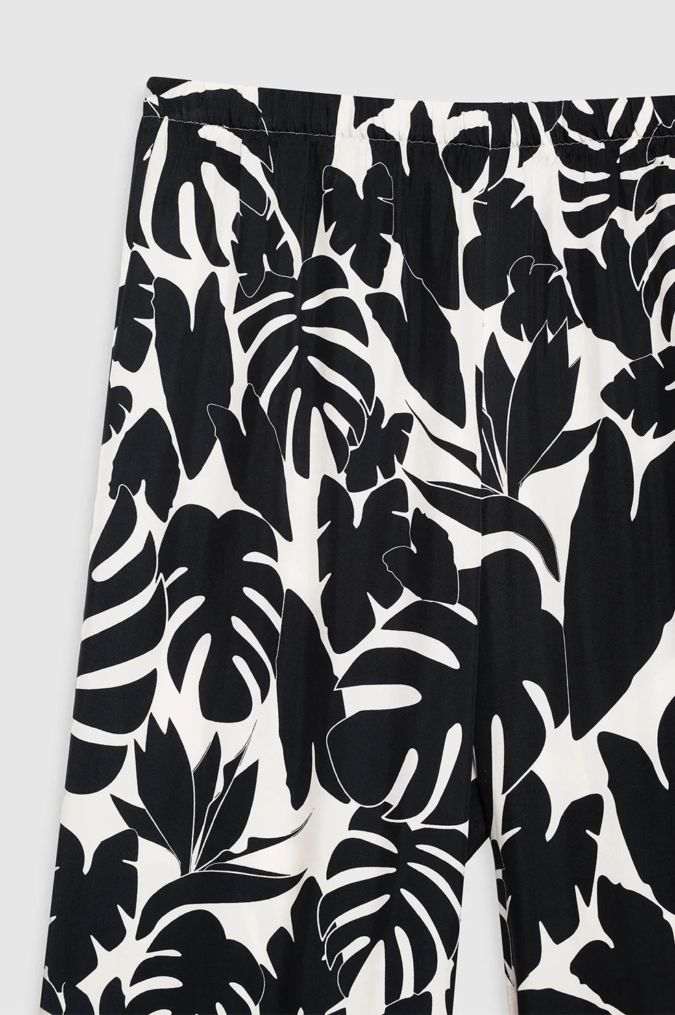 Elain Pant in Black Bird of Paradise