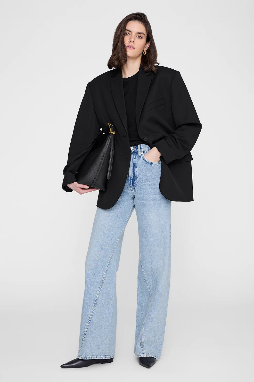 Elly Medium Bucket Bag Grained Leather in Black