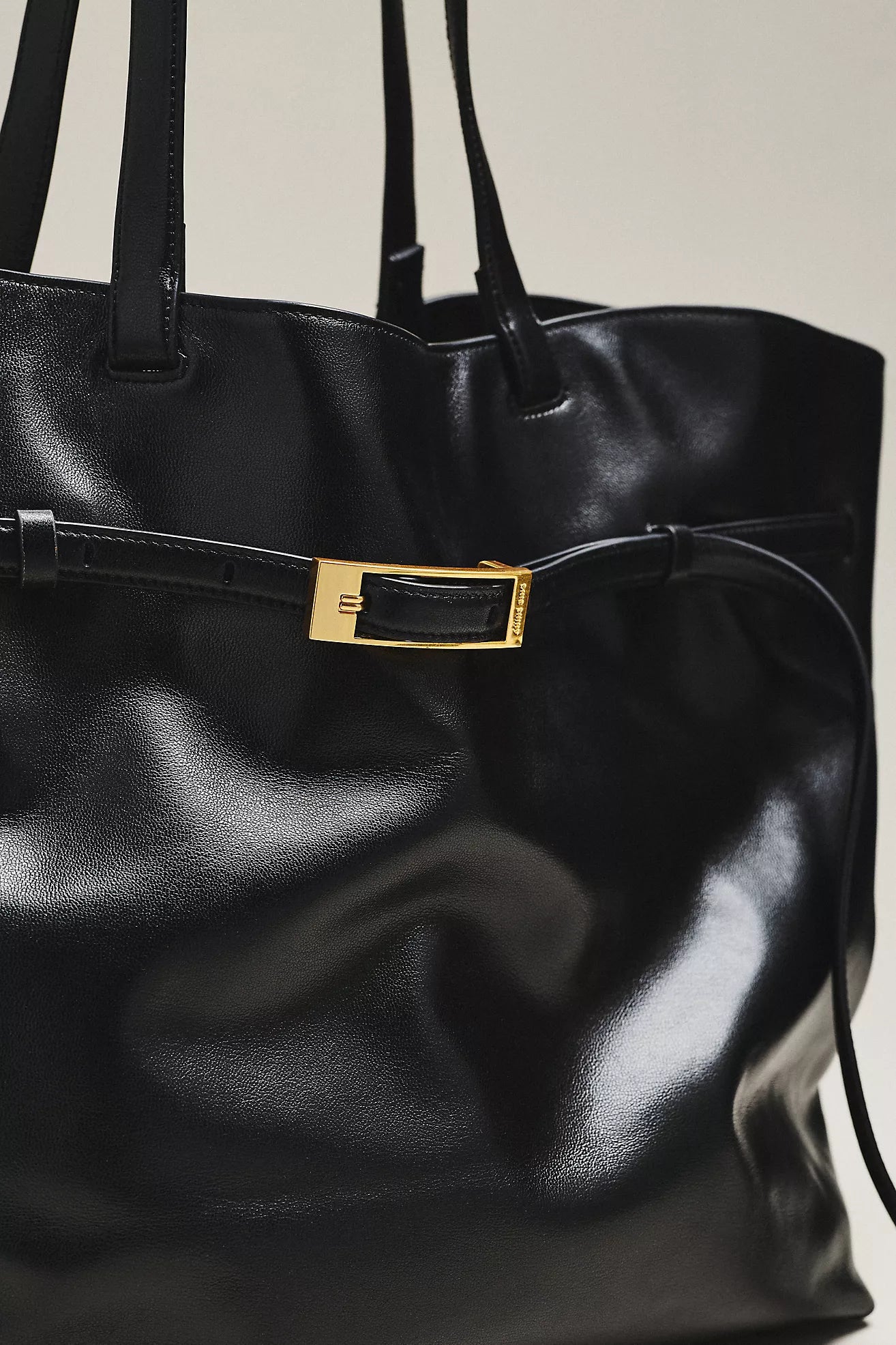 Elly Tote Small Grained Leather in Black