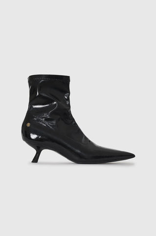 Hilda Boots in High Shine Black