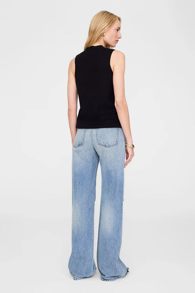 Lawrence Vest in Black