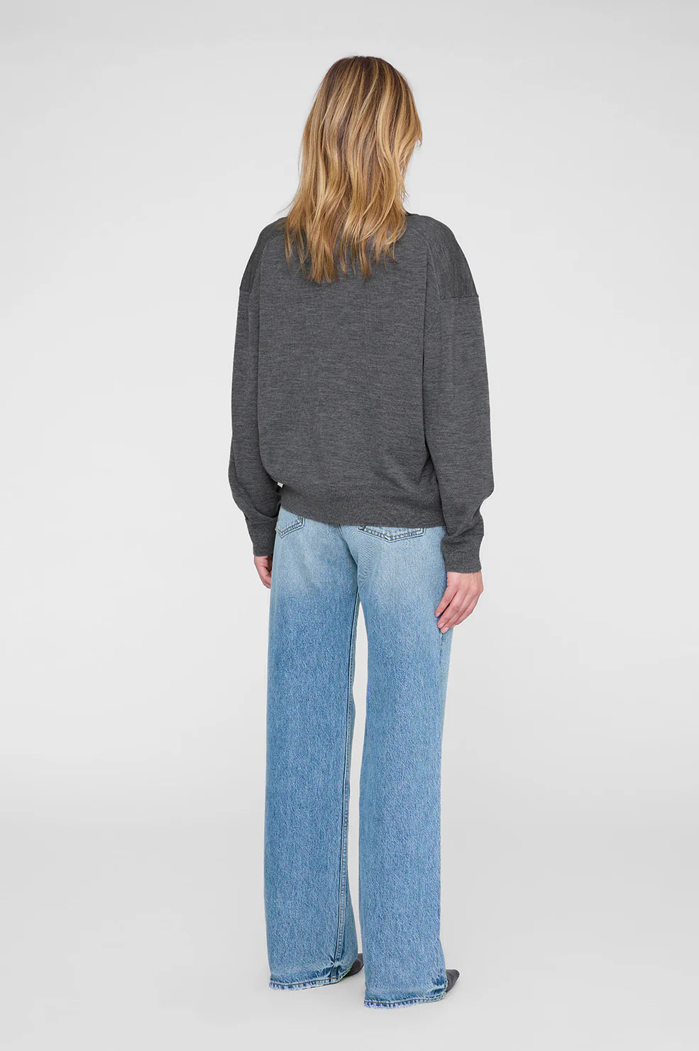 Lee Polo Sweater in Medium Heather Grey