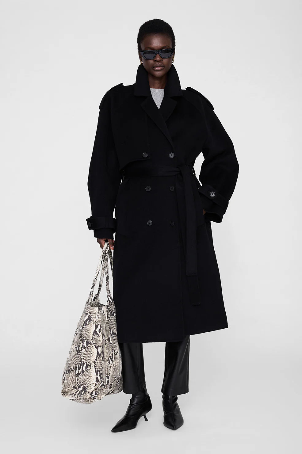 Leo Canvas Tote in Python