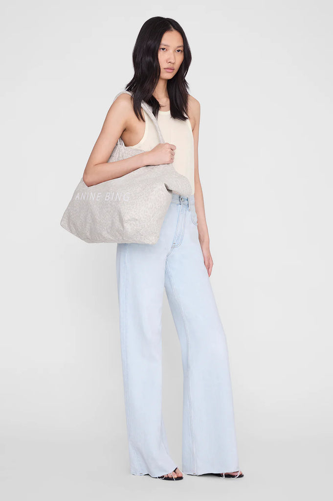 Leo Canvas Tote in Washed White Leopard