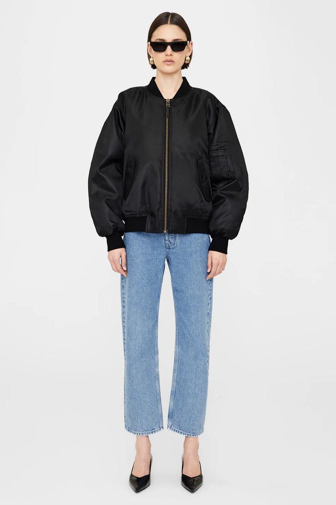 Leon Bomber in Black