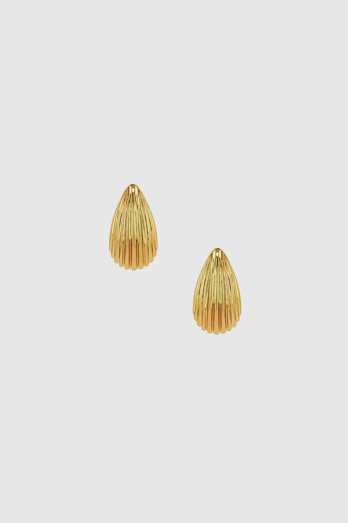 Ribbed Drop Earrings in Gold