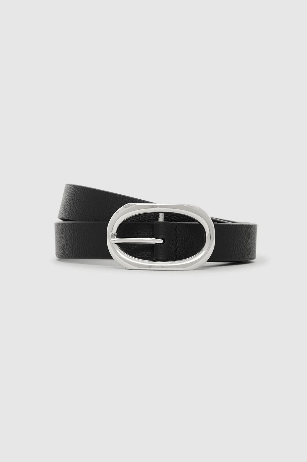 Small Signature Link Belt in Black Pebbled