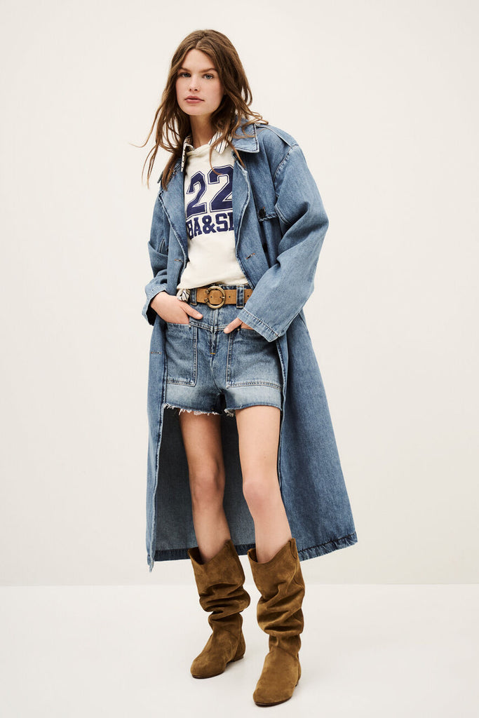 Tresca Trench. Light Used Blue