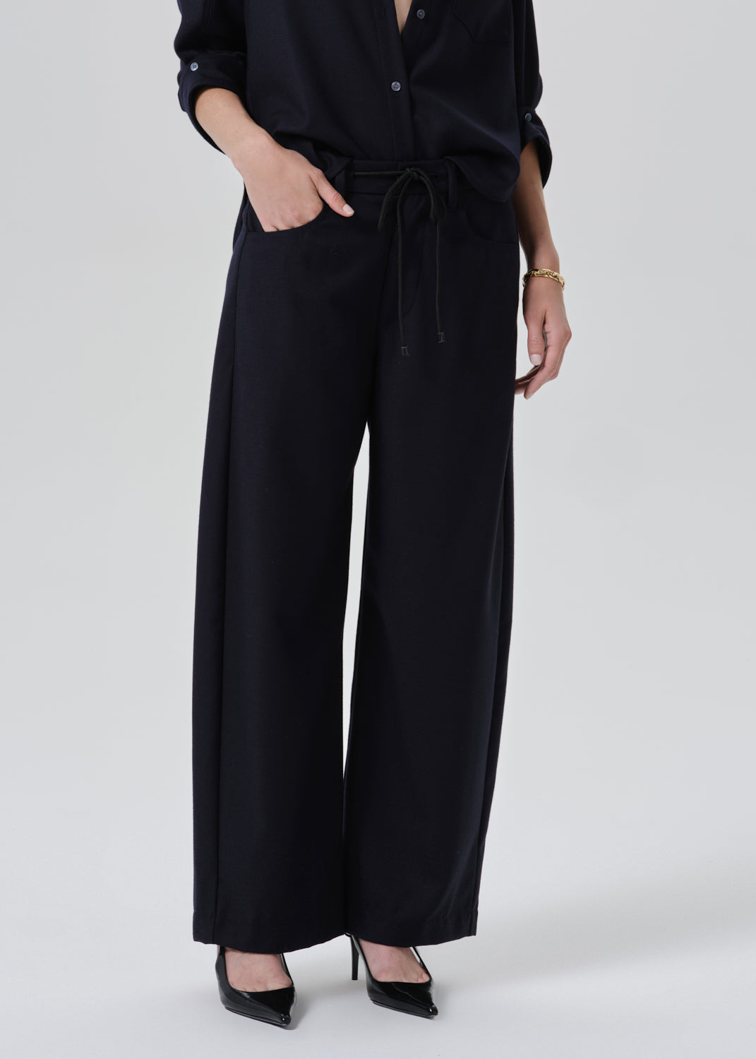Brynn Drawstring Italian Virgin Wool Trouser in Navy