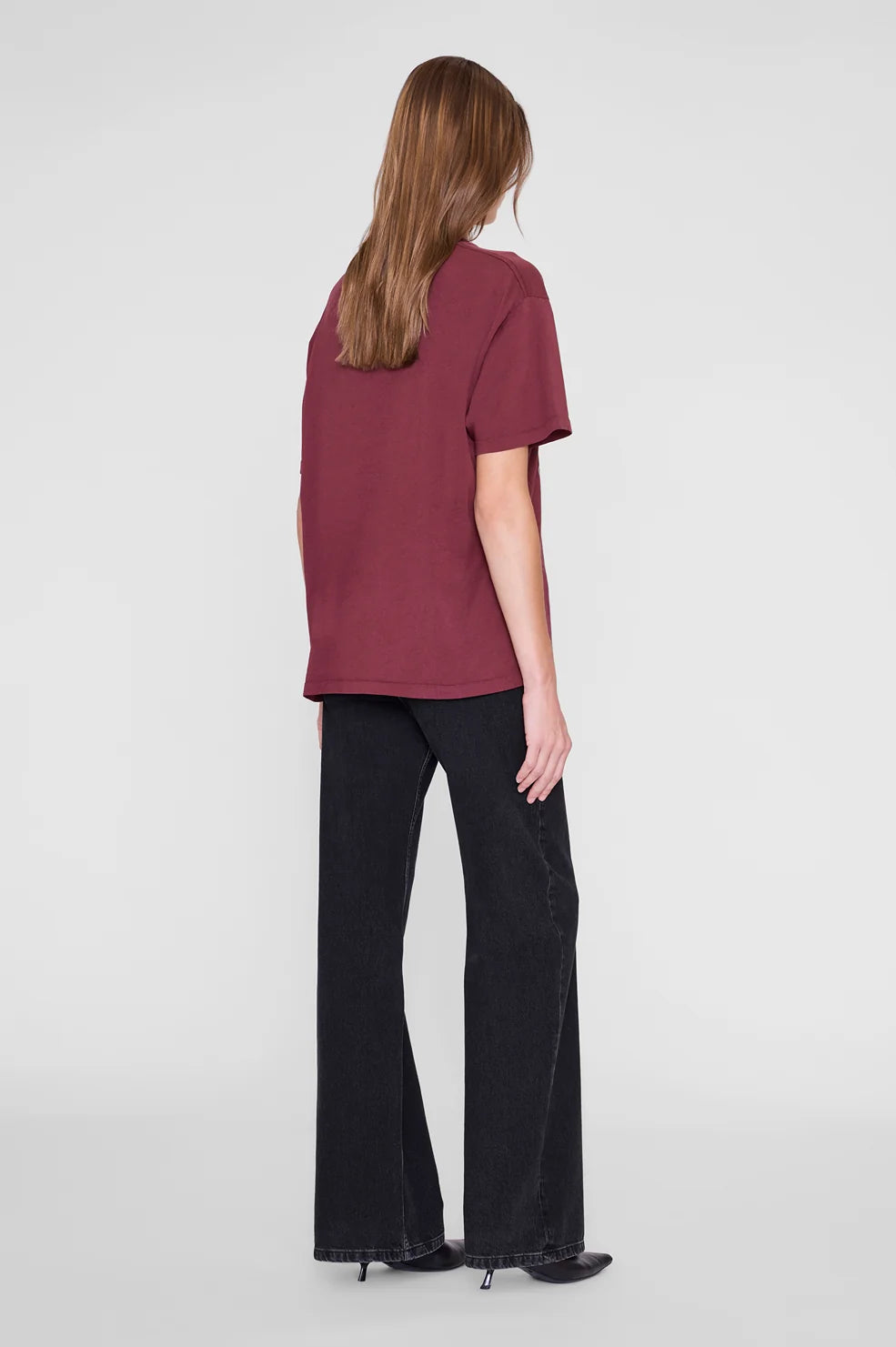 Cade Tee Collegiate in Burgundy