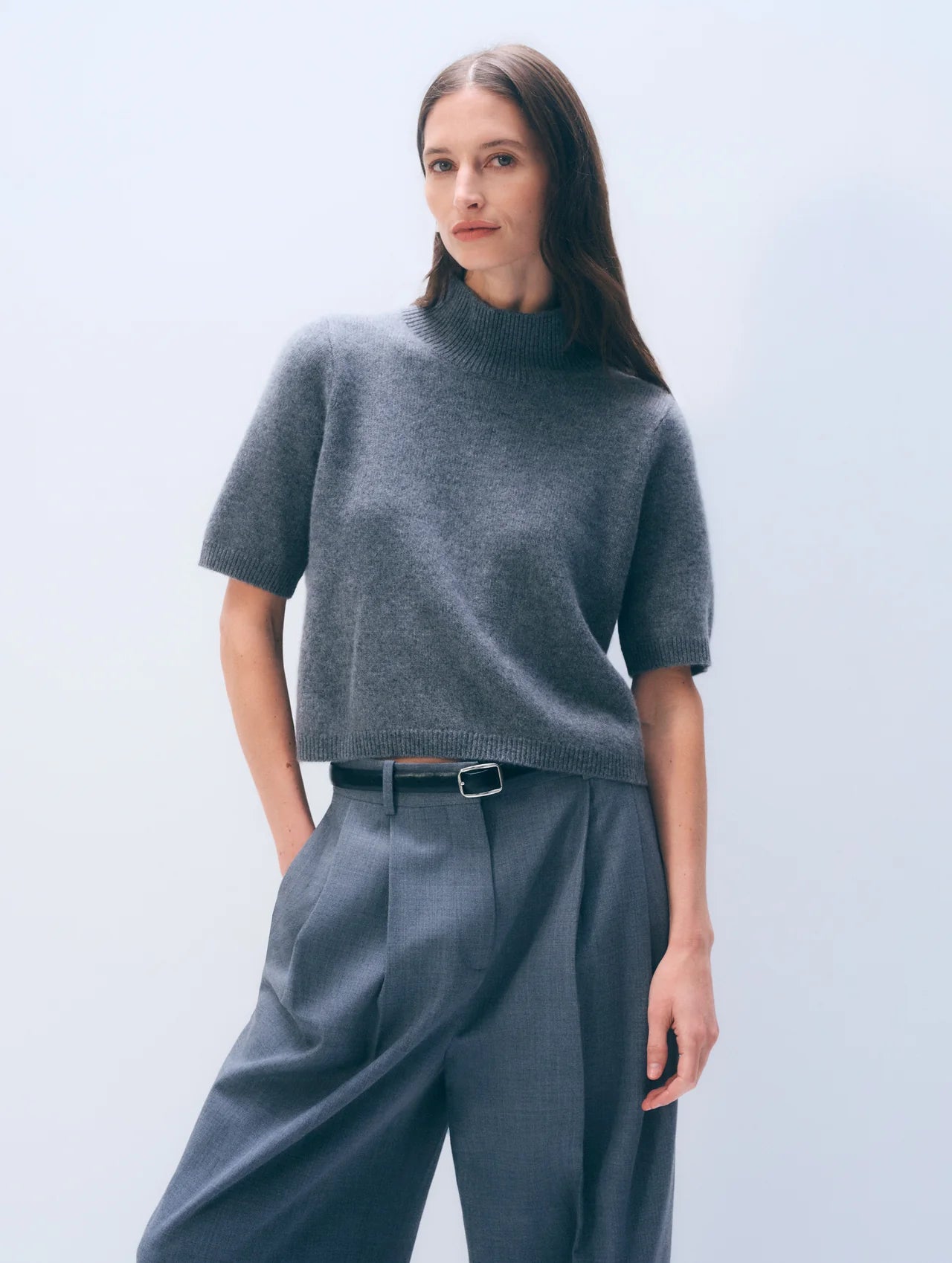 Cashmere Mockneck Tee in Graphite Heather