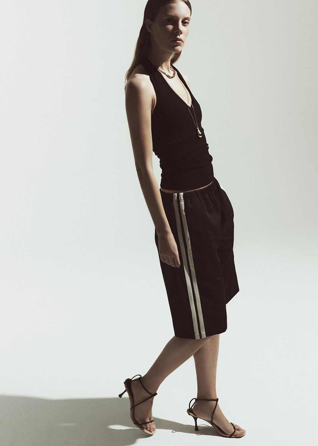 Anais Pull On Track Short in Chocolate