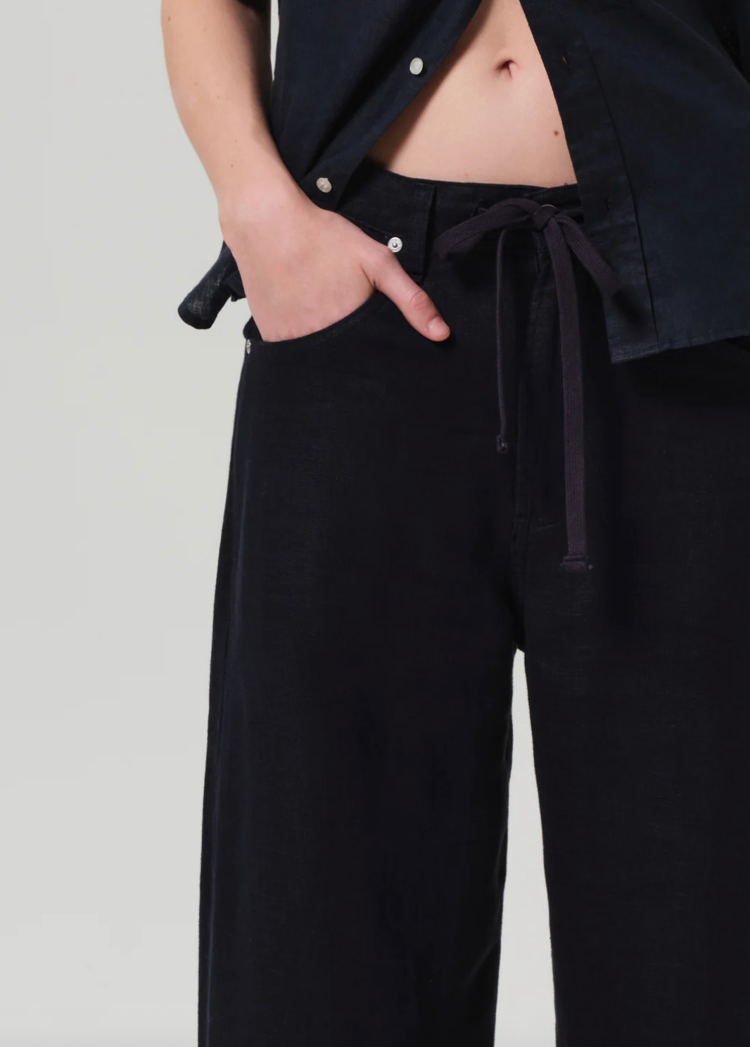 Brynn Drawstring Linen Trouser in True Navy