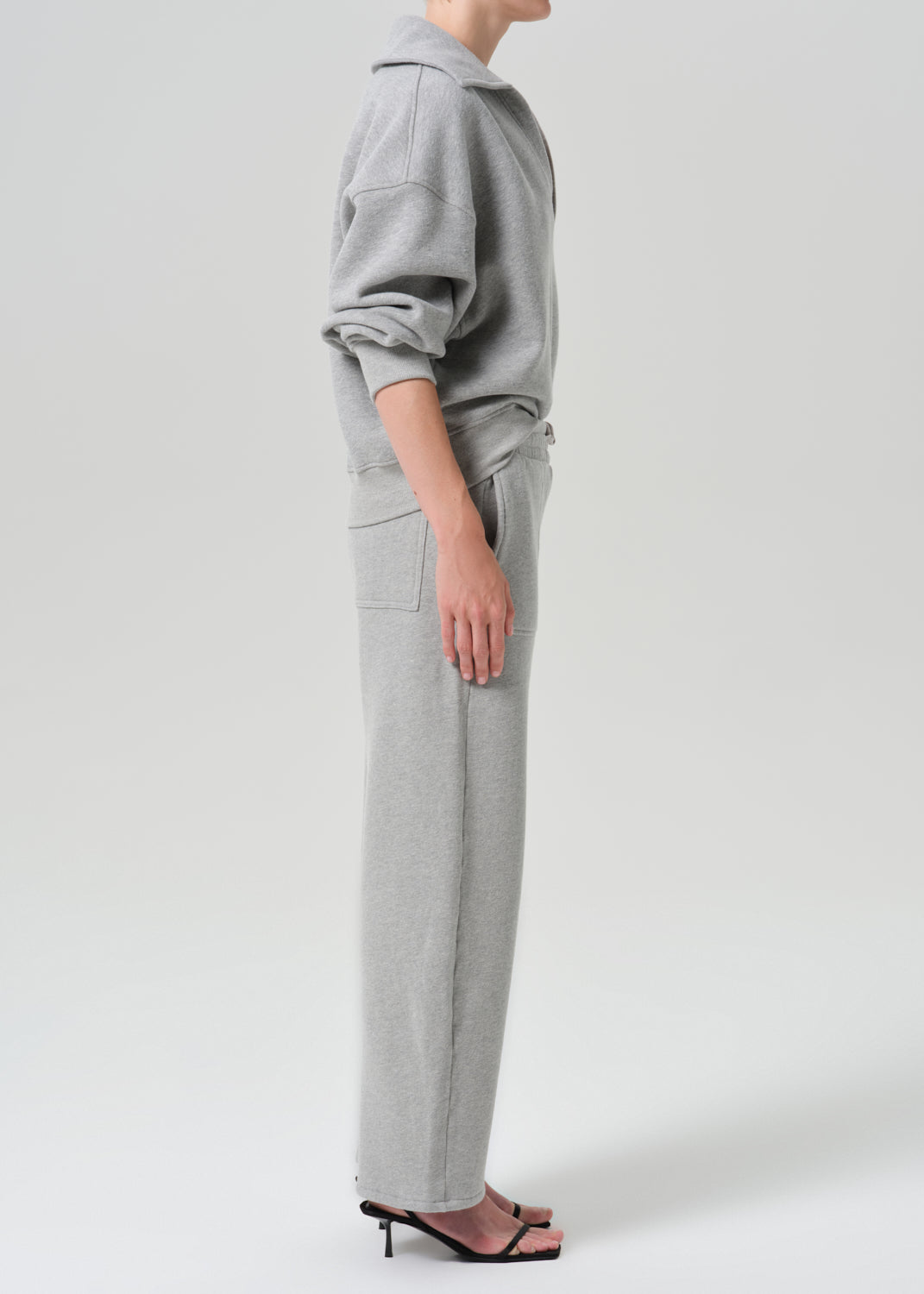 Freya Sweatpant in Heather Grey