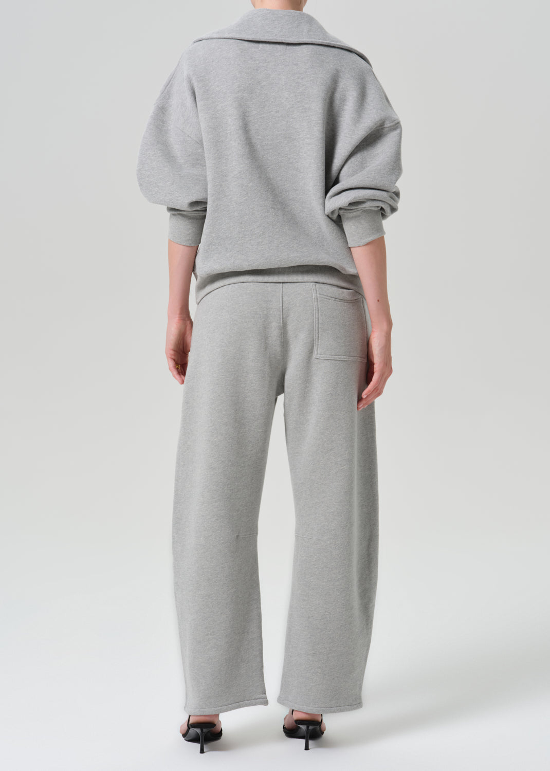 Freya Sweatpant in Heather Grey