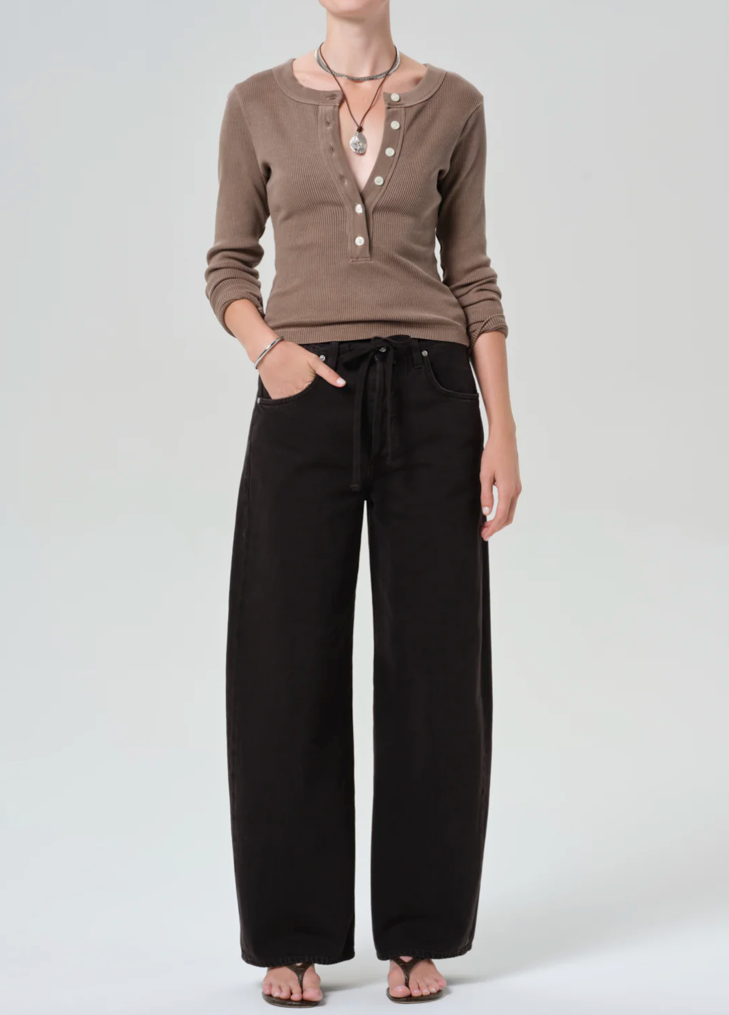 Varra Henley in Cocoa