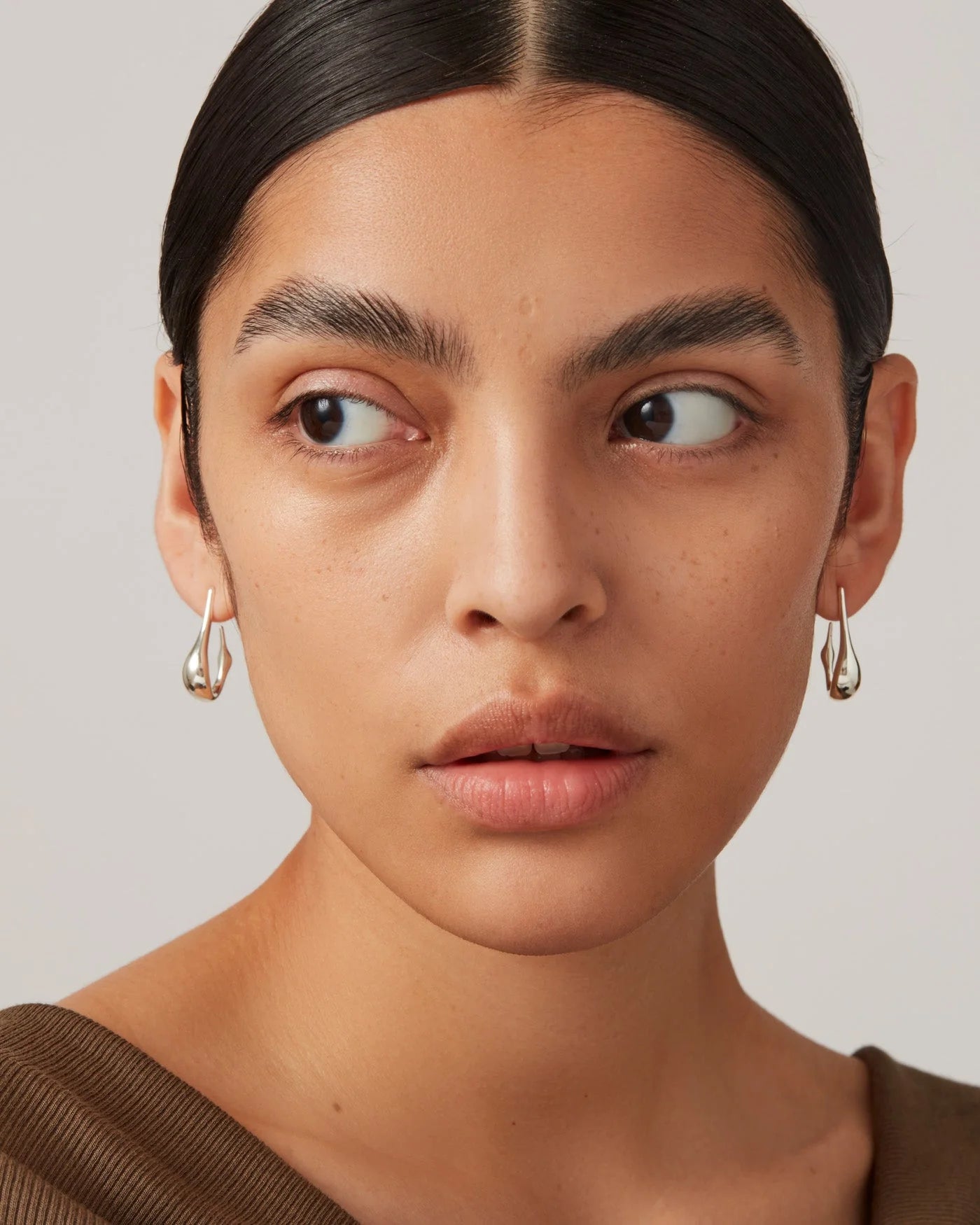 Colette Hoop Earrings Small in Silver